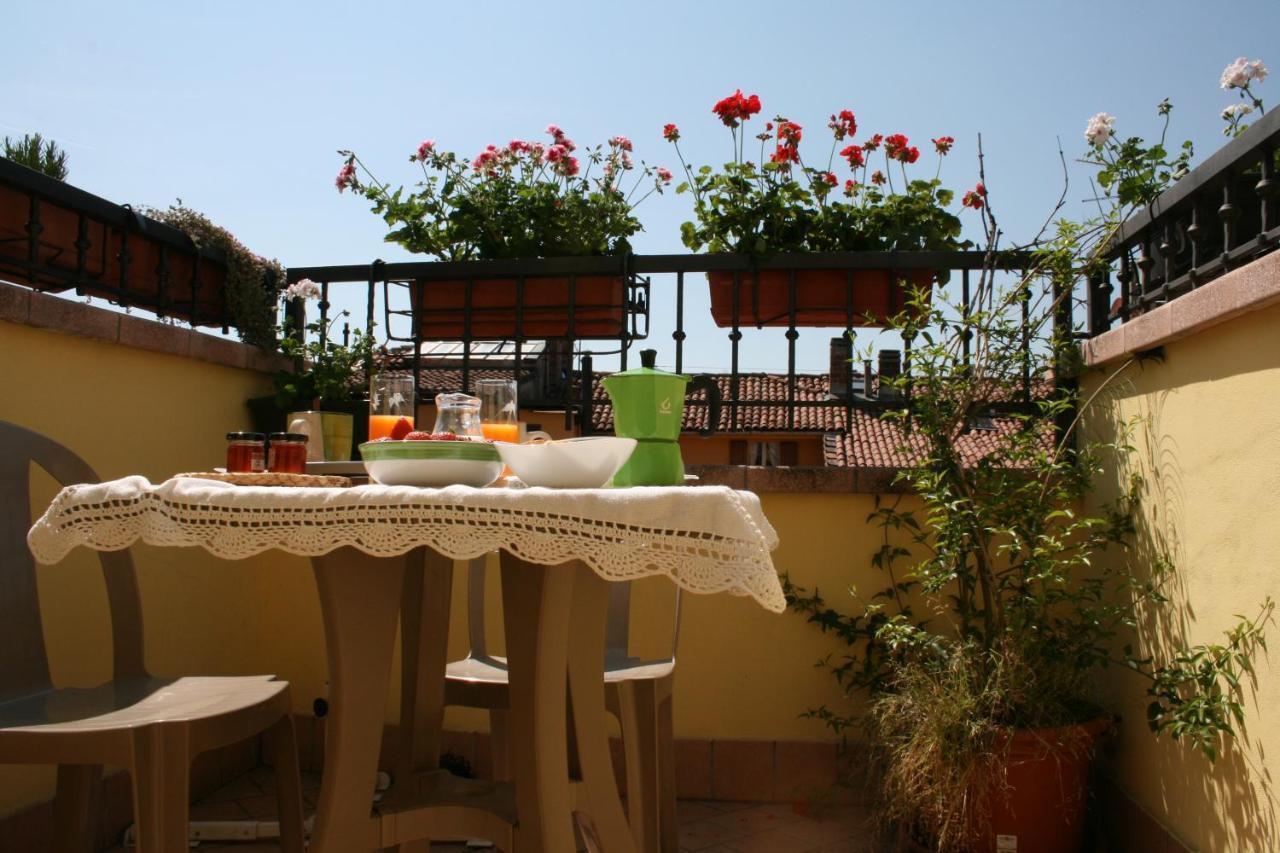 Alloggio Incantevole Sui Tetti Di Bologna Ngoại thất bức ảnh