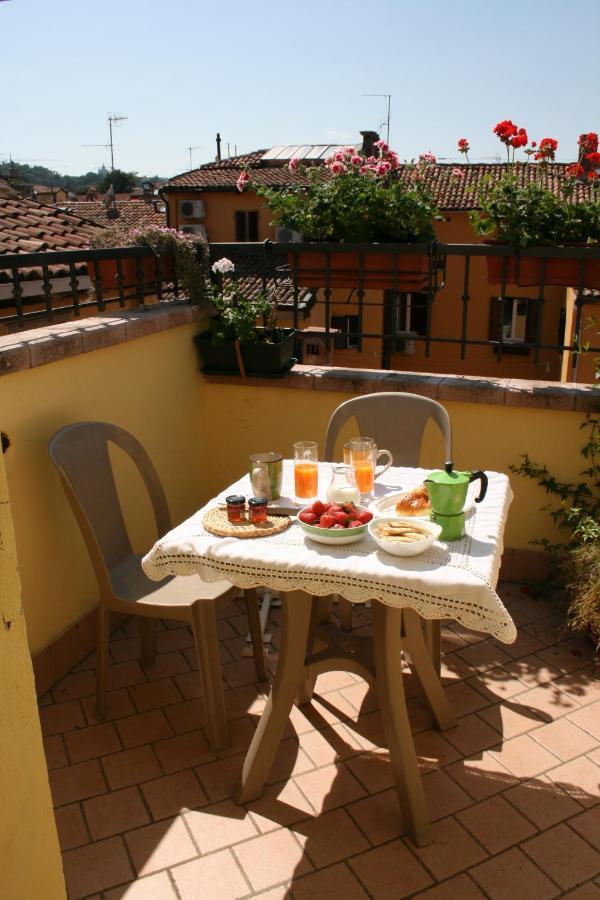 Alloggio Incantevole Sui Tetti Di Bologna Ngoại thất bức ảnh